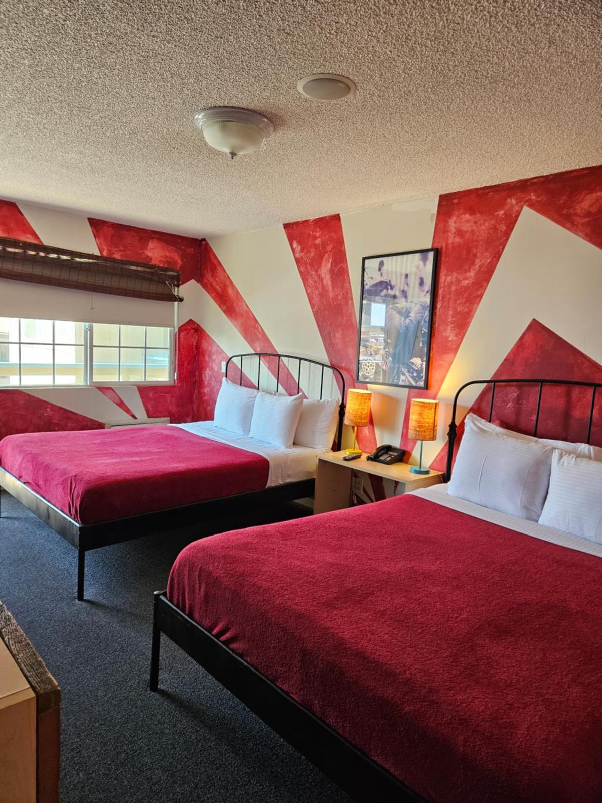 Huntington Surf Inn