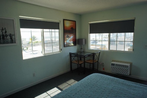 Huntington Surf Inn image 10