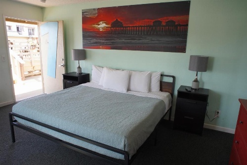 Huntington Surf Inn image 13