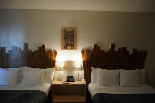 Huntington Surf Inn image 27