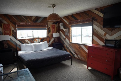 Huntington Surf Inn image 34