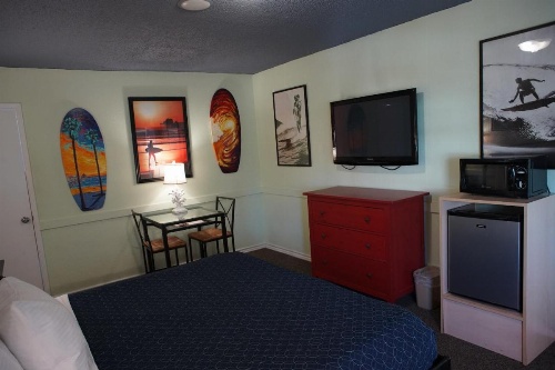 Huntington Surf Inn image 39